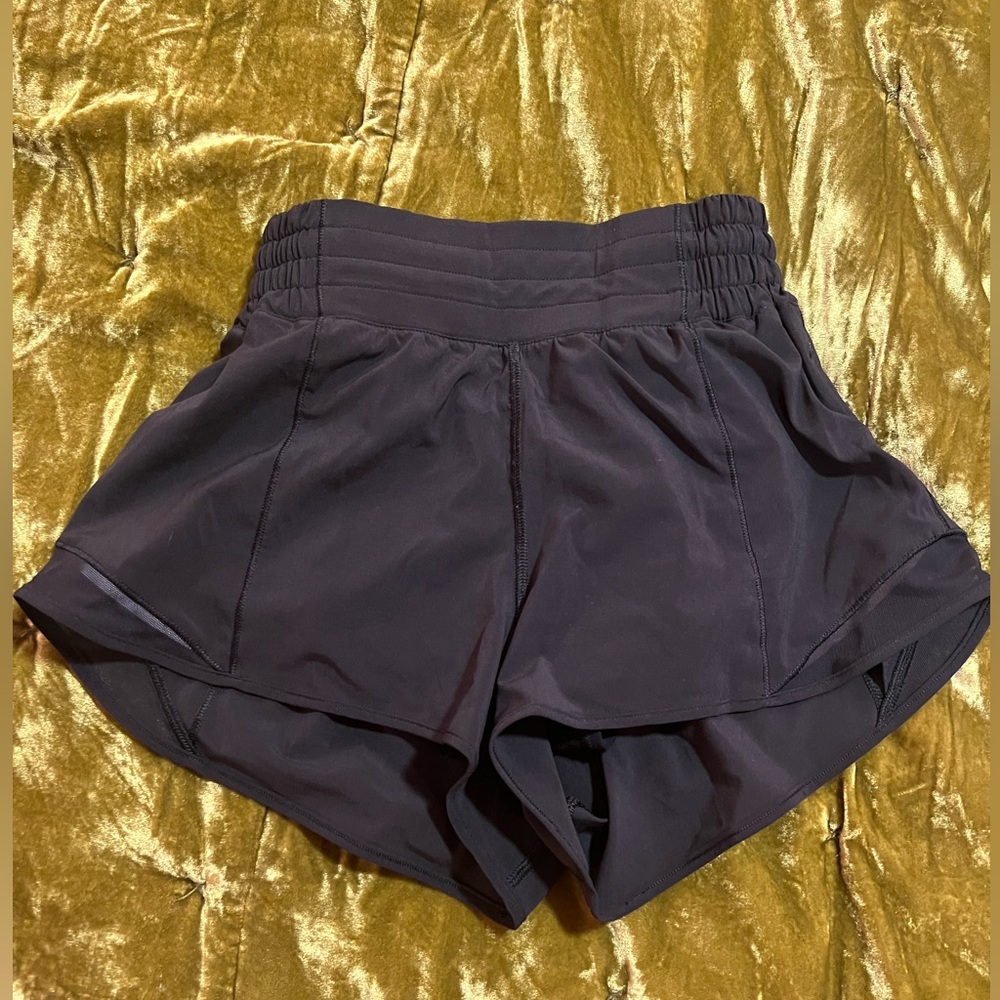 Lululemon hotty hot shorts